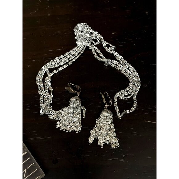 Sara Coventry cascade Tassel Necklace & Clip-On Earrings Set - Picture 1 of 9